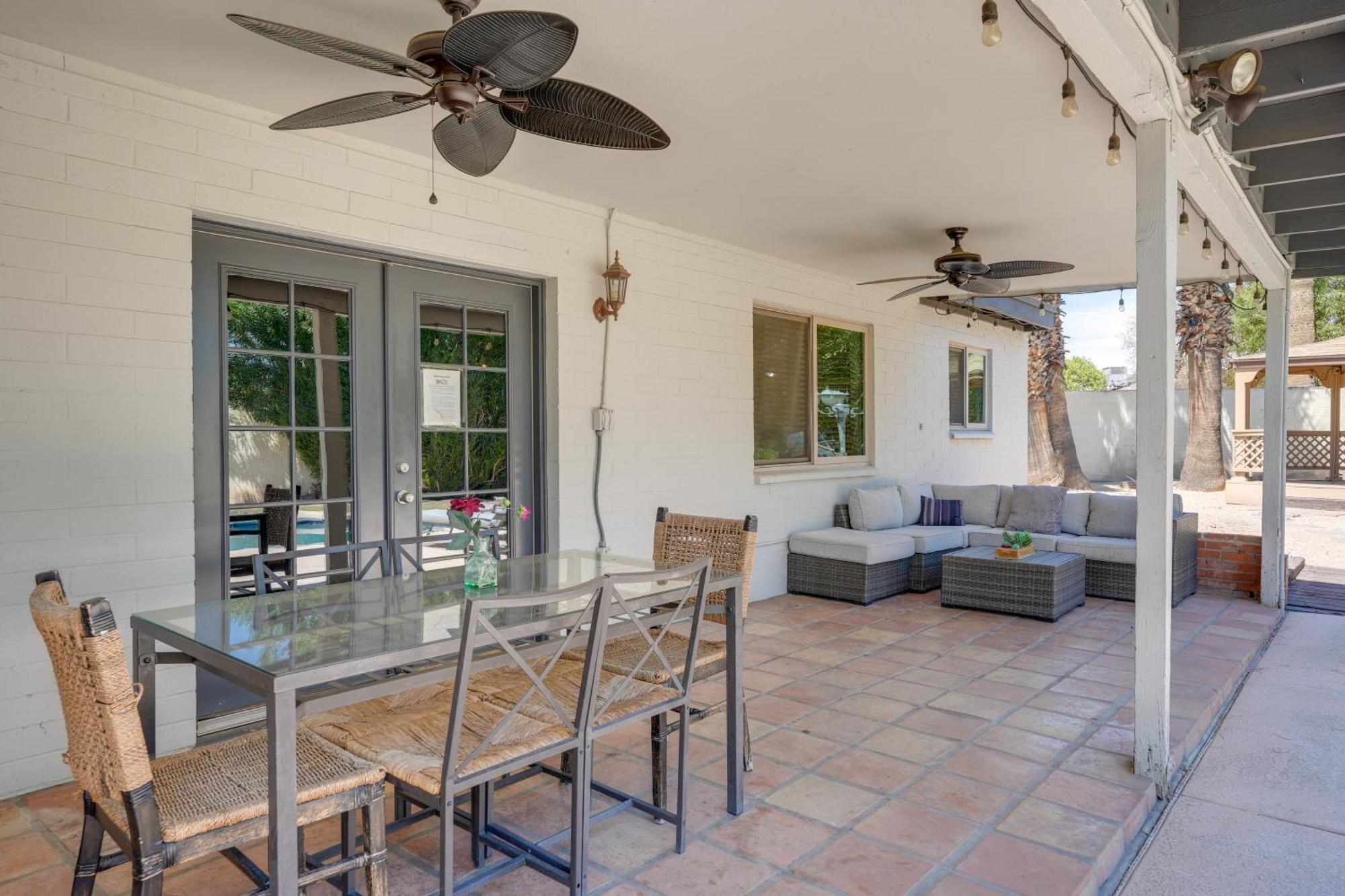 With Pool About 10 Mi To Camelback Mtn Holiday home Phoenix