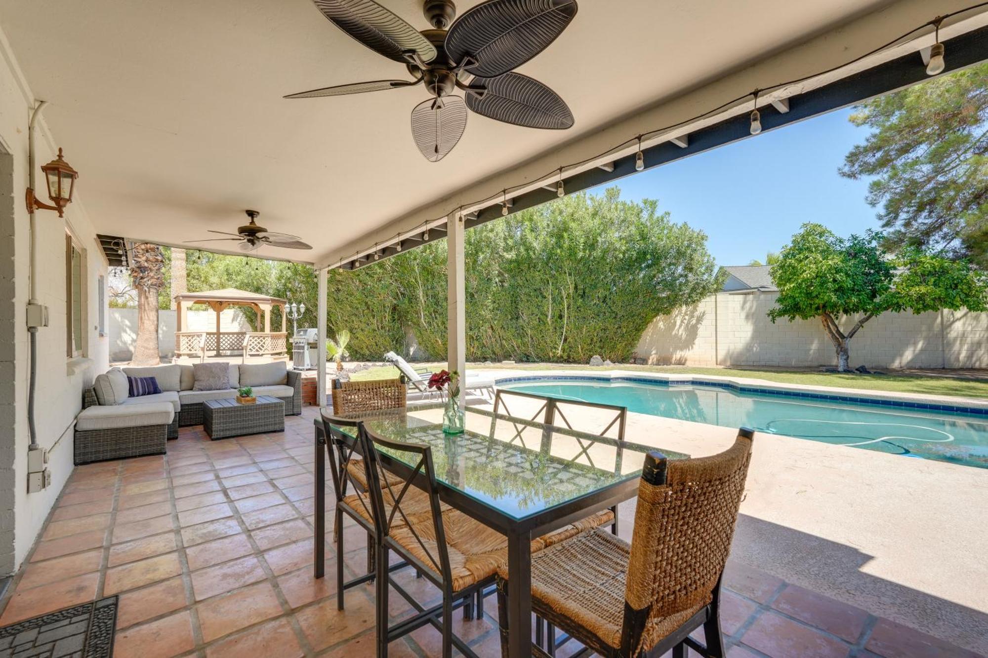 With Pool About 10 Mi To Camelback Mtn Holiday home Phoenix